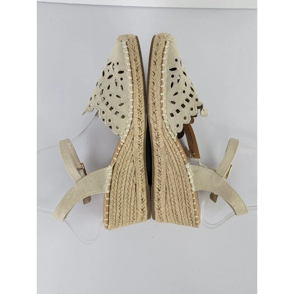 Tommy Bahama Daphne Wedge Espadrille Womens 8.5 Beige NEW Eyelet Scalloped Strap